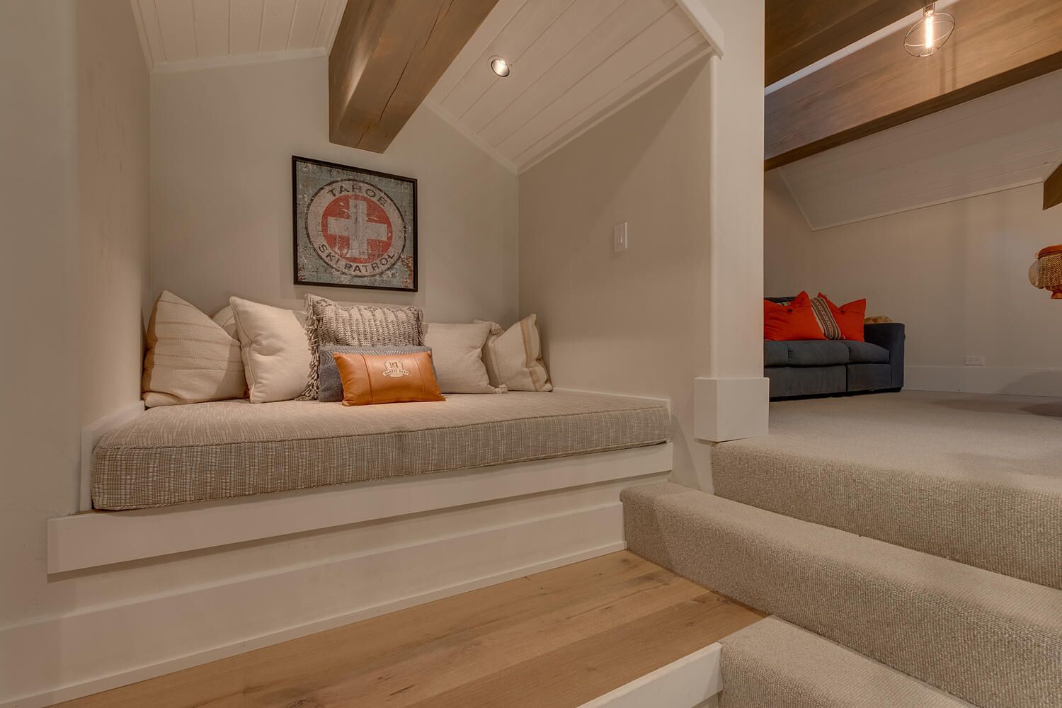 Moonlight Manor By Tahoe Getaways LUXURY Monthly Rental in Lahontan