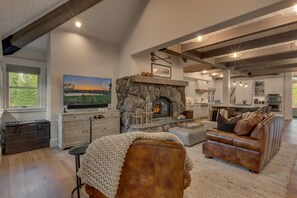 TV, fireplace, table football, stereo