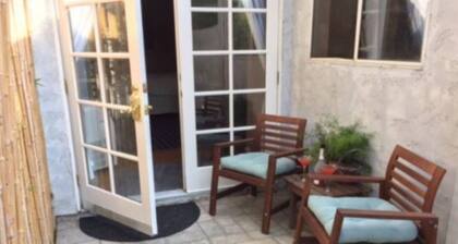 Mar Vista Suite of Private Entry,Patio & Spa Bath