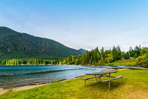 تناول الطعام بالخارج