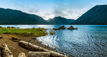 Rural, dog-friendly home with loft, deck, firepit, private grill, and game room