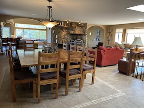 Dining - Rocky Mountain Estate with 5,000 sf & Close To Ski Resorts (Evergreen)