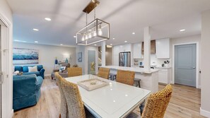 Interior - Beautifully Updated Three Bedroom Villa on the 11-Mile Lagoon! (Hilton Head)