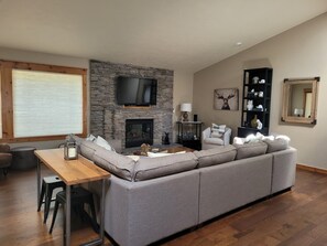 TV, fireplace, table tennis