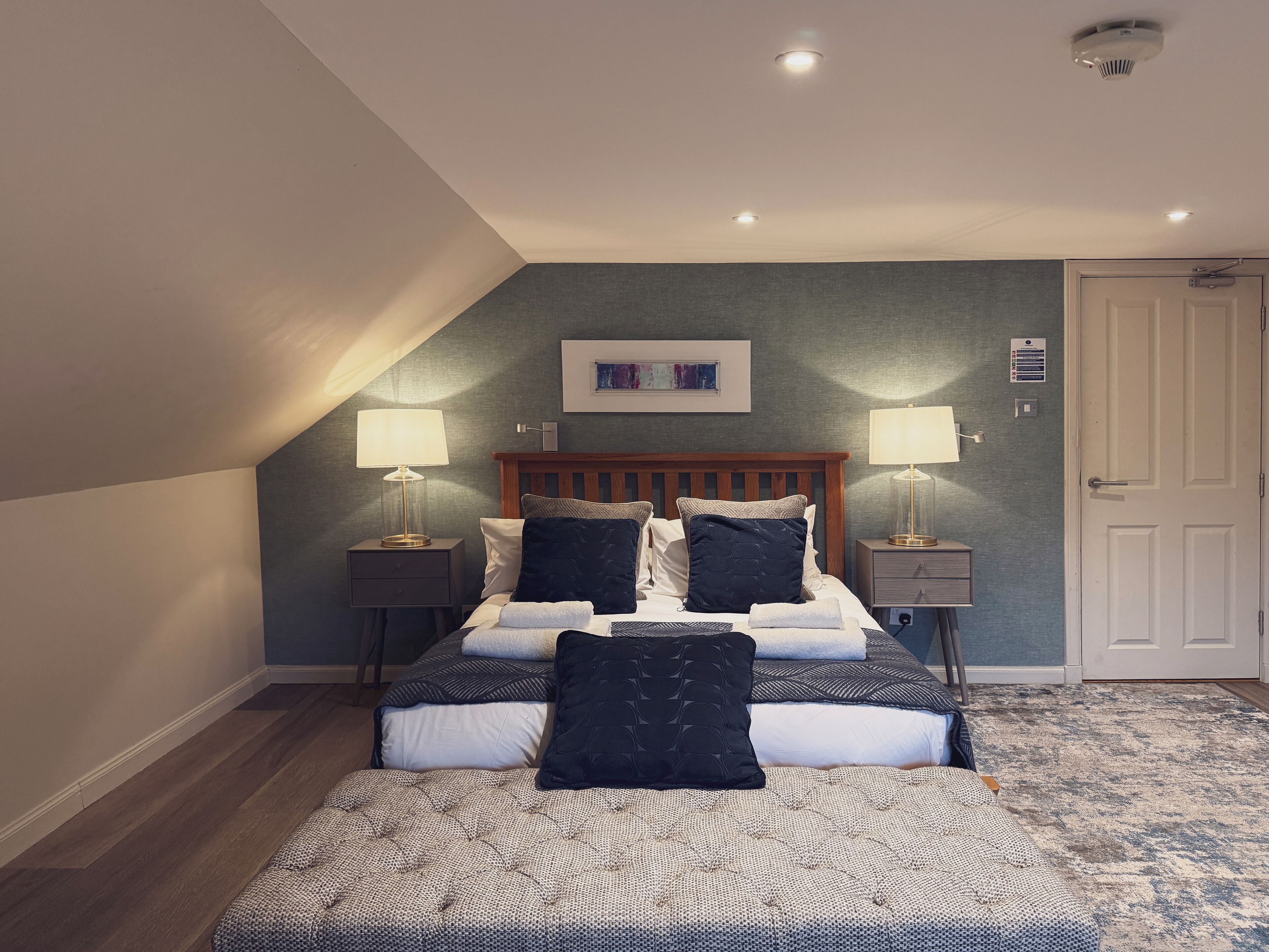 7 bedrooms, iron/ironing board, travel cot, free WiFi