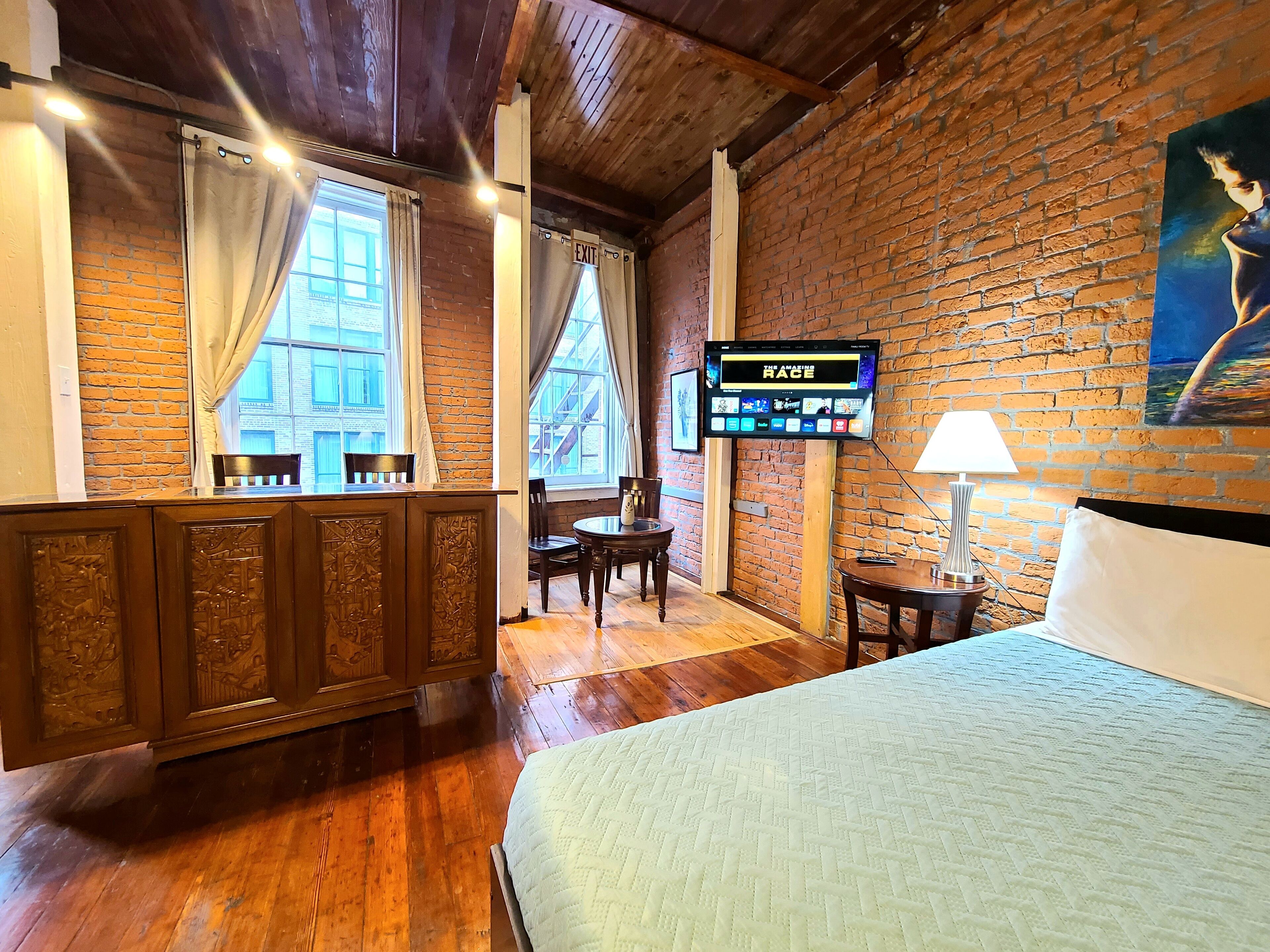 3 chambres, fer et planche à repasser, lit parapluie, Wi-Fi gratuit