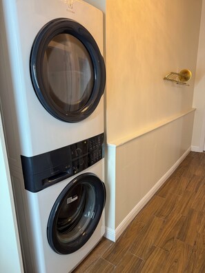 Interior - Historic Downtown New Orleans Suite with a Touch of Modern - Walk to Quarter 3C (New Orleans)