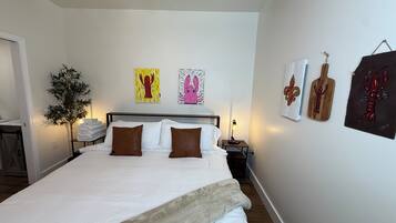 2 bedrooms, iron/ironing board, travel crib, free WiFi