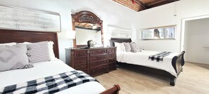 3 bedrooms, iron/ironing board, travel cot, free WiFi