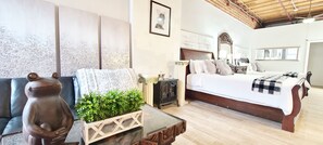 3 bedrooms, iron/ironing board, travel cot, free WiFi