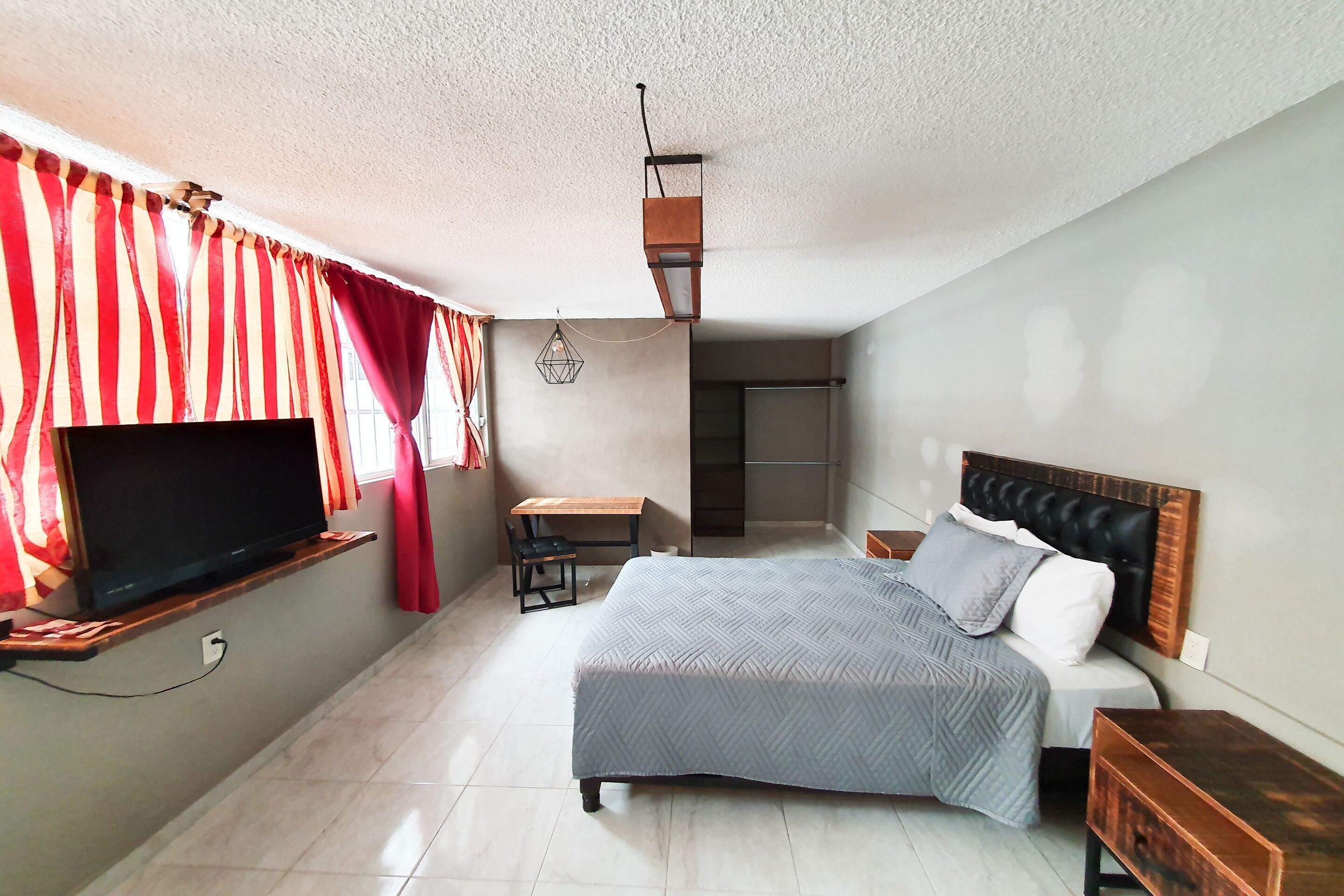 In-room safe, desk, laptop workspace, soundproofing