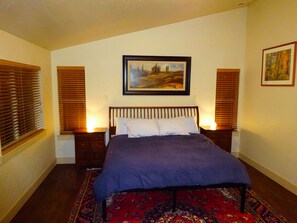 3 slaapkamers, een bureau, gratis wifi, beddengoed