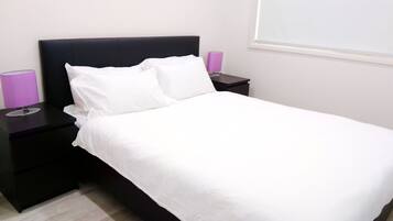 4 bedrooms, WiFi, bed sheets