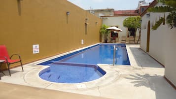 Outdoor pool, pool loungers