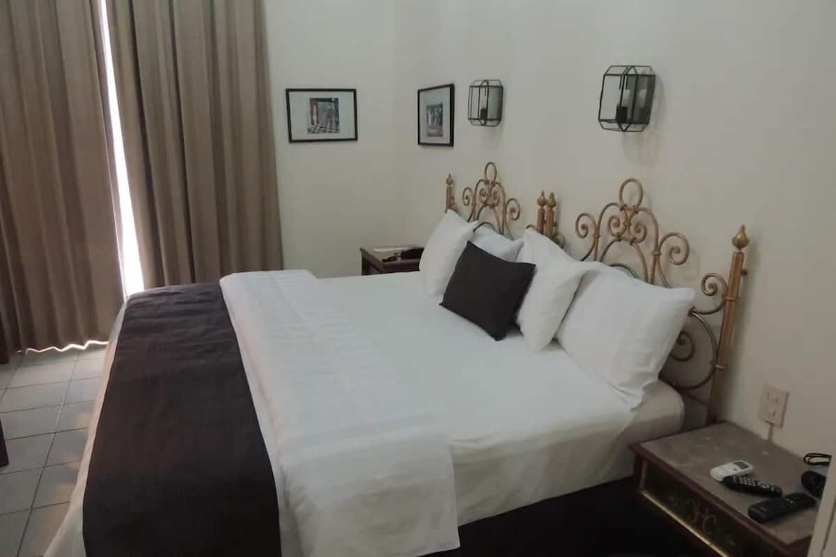 Grand Room | In-room safe, desk, laptop workspace, iron/ironing board