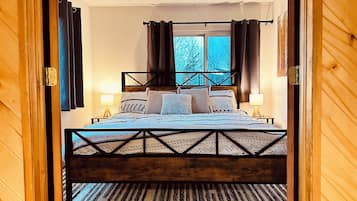 2 bedrooms, iron/ironing board, travel crib, free WiFi
