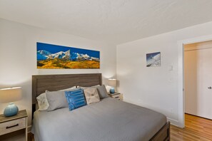 1 bedroom, travel crib, free WiFi, bed sheets