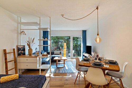 Gemütliche Einzimmerwohnung in ruhiger Gegend mit WLAN, Terrasse und Garten