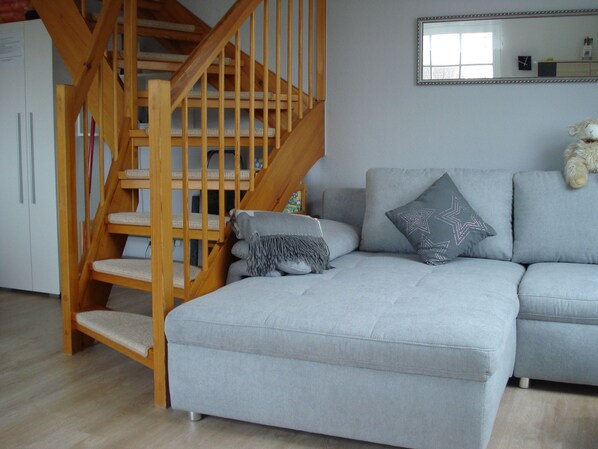 Apartment (Sternschnuppe) | Wohnzimmer | Fernseher