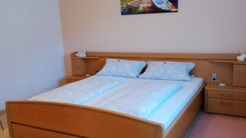 2 kamar tidur, tempat tidur bayi, dan Wi-Fi gratis