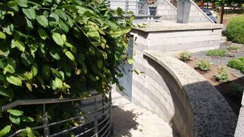 Apartment (Ferienwohnungen Arrastal - Fewo Mosel) | Außenbereich