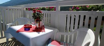 Appartement 2 mit 1 Schlafzimmer und Balkon