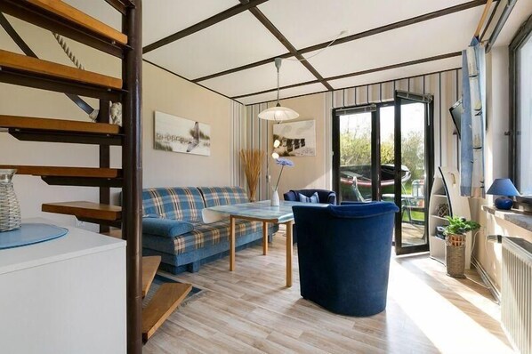 2 Schlafzimmer, Babybetten, kostenloses WLAN