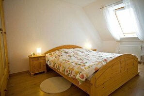 3 Schlafzimmer, Babybetten, kostenloses WLAN