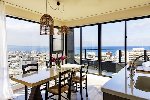 BLUE STEAK WONDER CHATAN