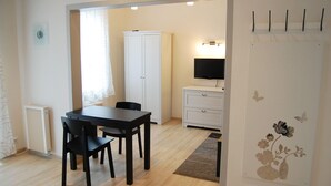 1 bedroom, cots/infant beds, free WiFi