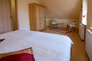 3 Schlafzimmer, Babybetten, kostenloses WLAN