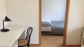1 bedroom, cribs/infant beds, free WiFi
