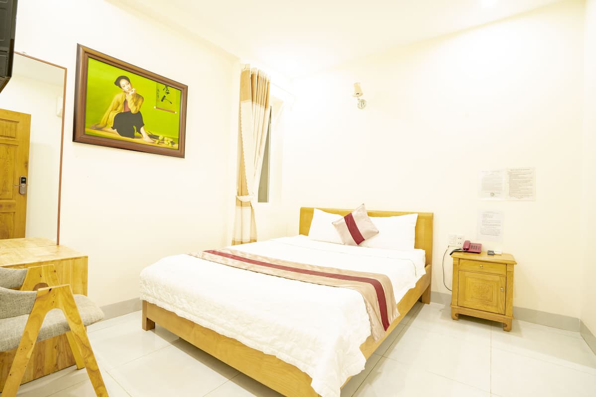 Superior Double Room | Minibar, desk, soundproofing, free WiFi