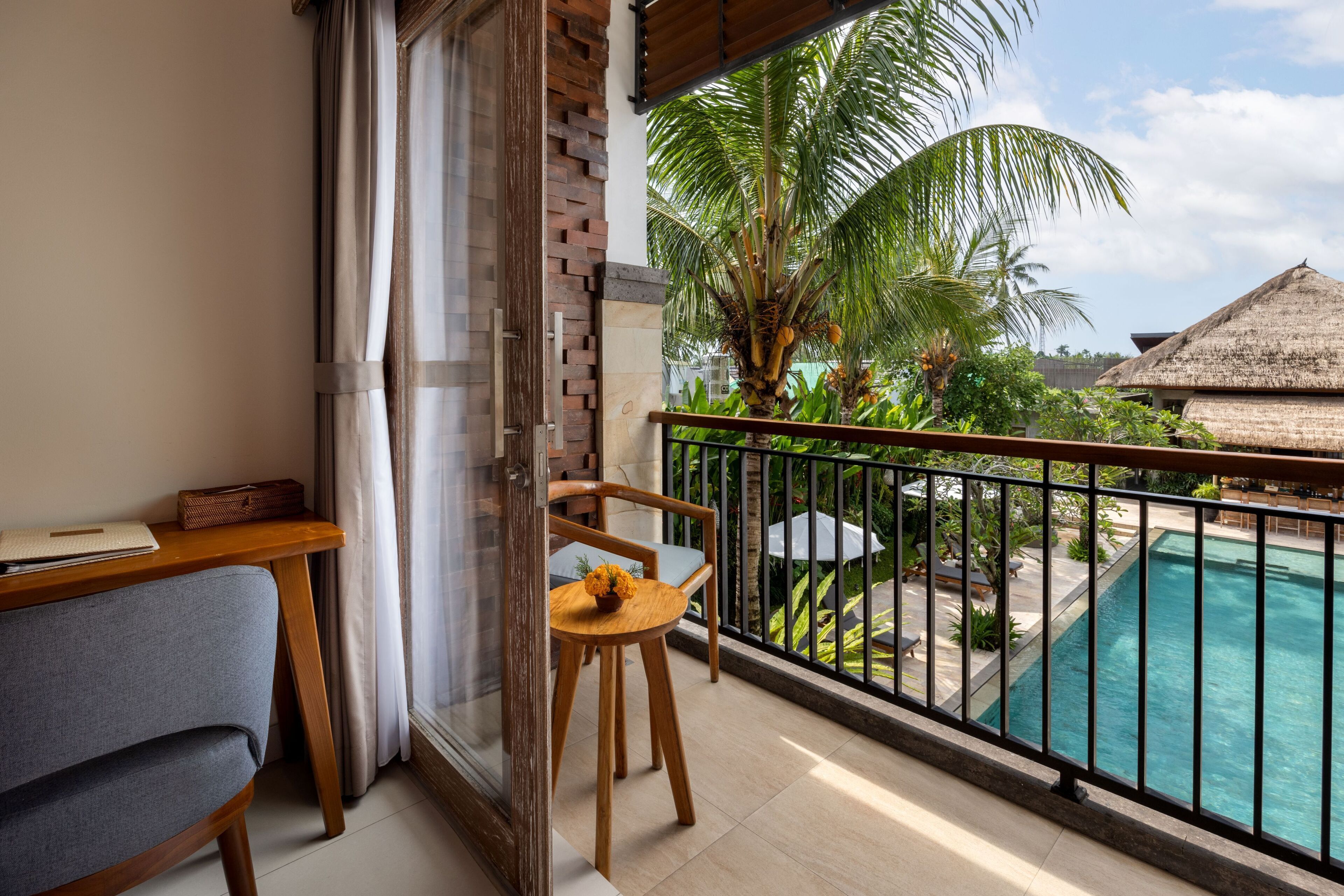 Deluxe Room, Pool View | Terrace/patio