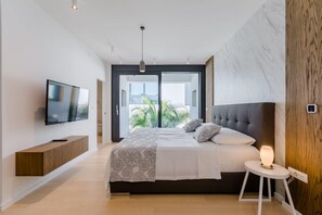 ヴィラ (Luxury Villa Pax with heated infinity) | 外観