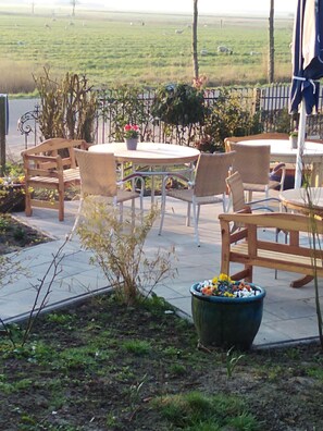 Property grounds - Haubarg Pernörhof Wohnung 1 (Toenning)