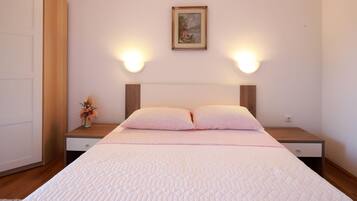 Apartment (Svoboda Gordana 3) | 2 bedrooms
