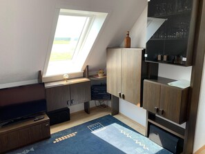 1 bedroom, cots/infant beds, free WiFi