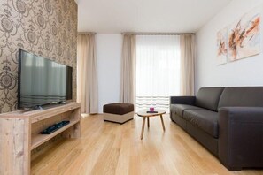 Apartment (Tabor Classic) | Living room | TV - Tabor Classic (Vienna)