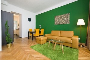 Apartment (Castellez Garden) | Wohnzimmer