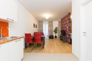 Apartment (Tabor Red) | Exterior