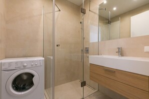 Apartment (Castellez Chillout) | Badezimmer