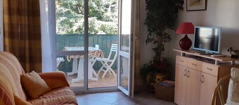 Apartamento T3 con WIFI en una residencia tranquila, en el centro de COLLIOURE