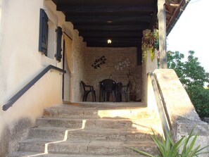 Outdoor dining - Gîte chez Henri 10 persons (Aveyron)