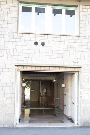 Exterior detail - Sanitized room for 3 people with private bathroom (Firenze)