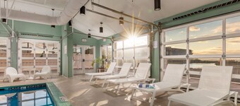 Makai is conveniently located on 42nd Street and the bayfront