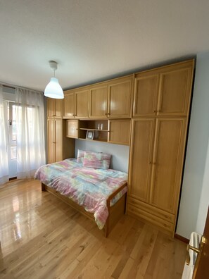 3 bedrooms, WiFi