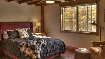 4 habitaciones, tabla de planchar con plancha, wifi y ropa de cama