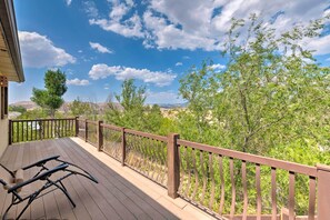 Terrace/patio - Well-Appointed Sterling Casita with Full Kitchen! (Sterling)