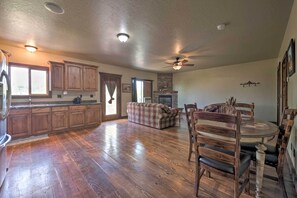Fireplace - Well-Appointed Sterling Casita with Full Kitchen! (Sterling)